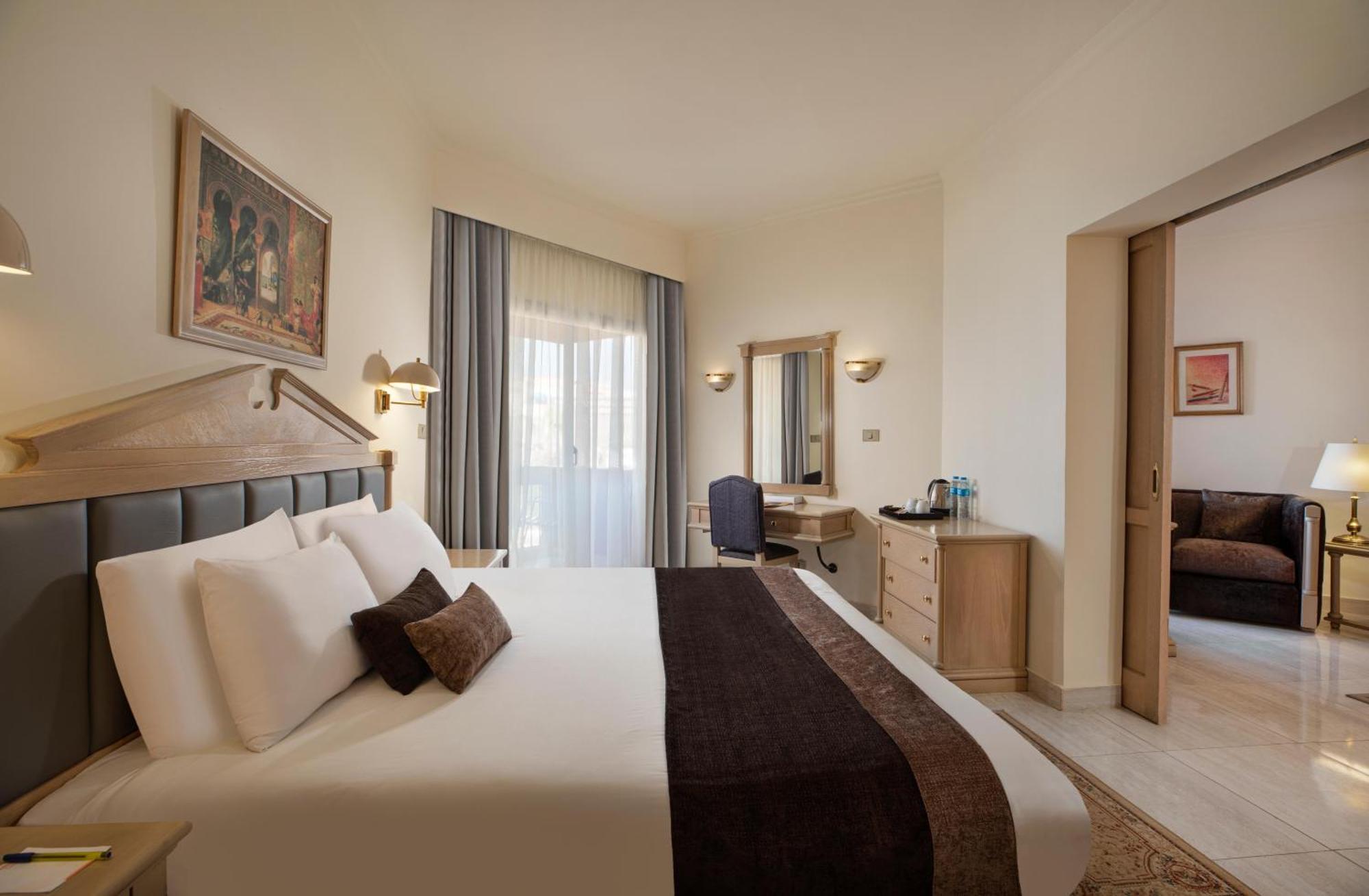 Pyramisa Hotel Luxor Ngoại thất bức ảnh